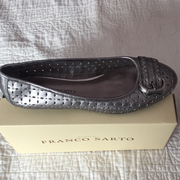 Franco Sarto Silver Flats - Picture 2 of 5